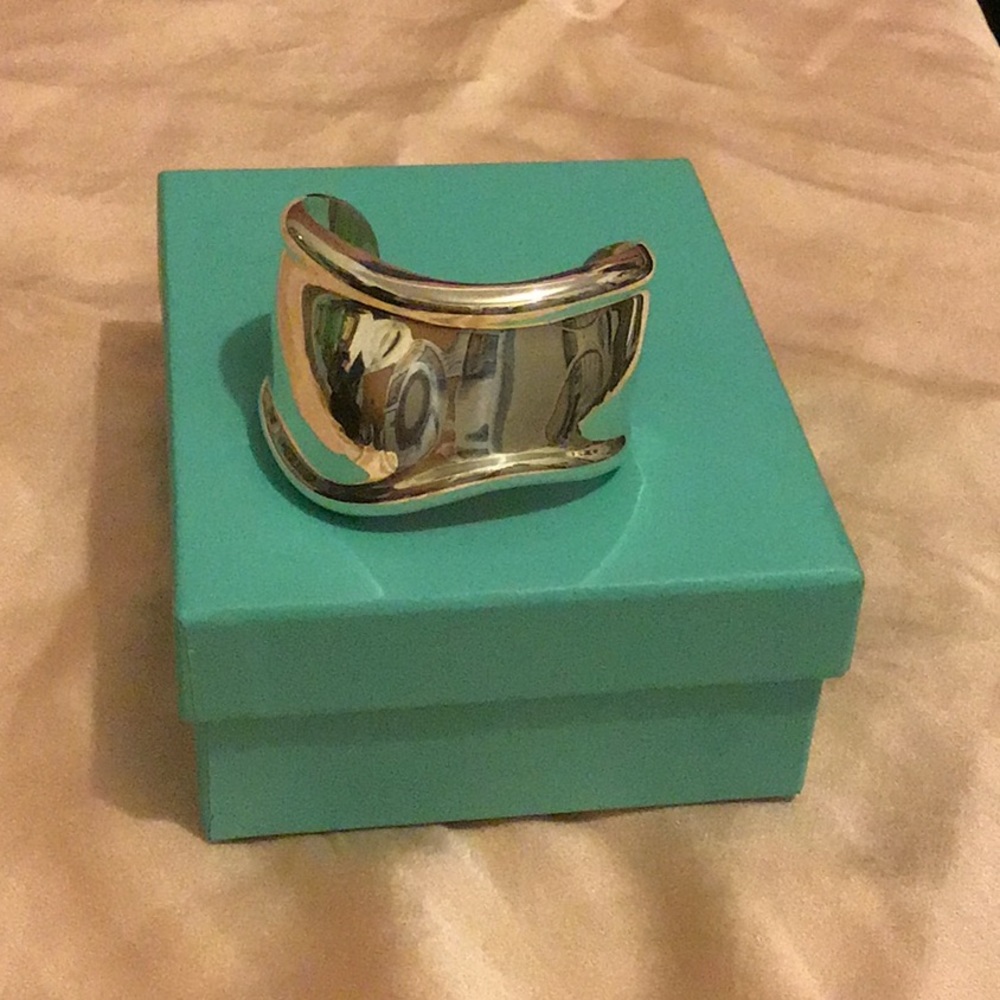 Tiffany & Co Elsa Peretti silver bone cuff